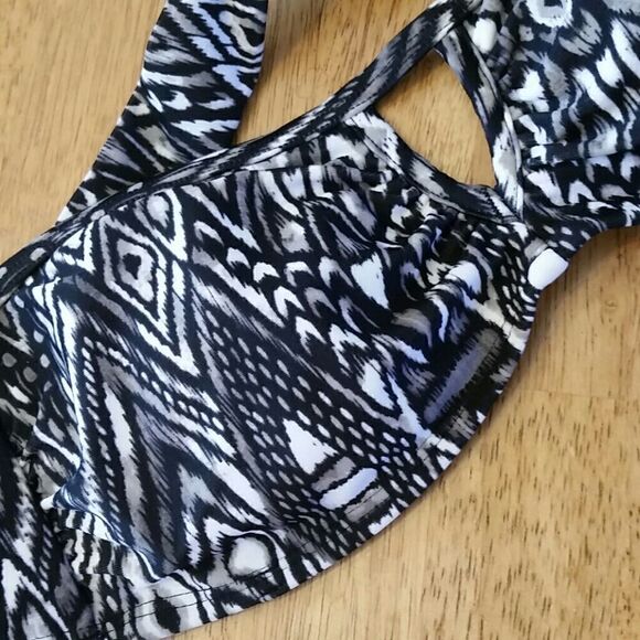 AMERICAN Eagle Outfitters Bandeau - Picture 2 of 6